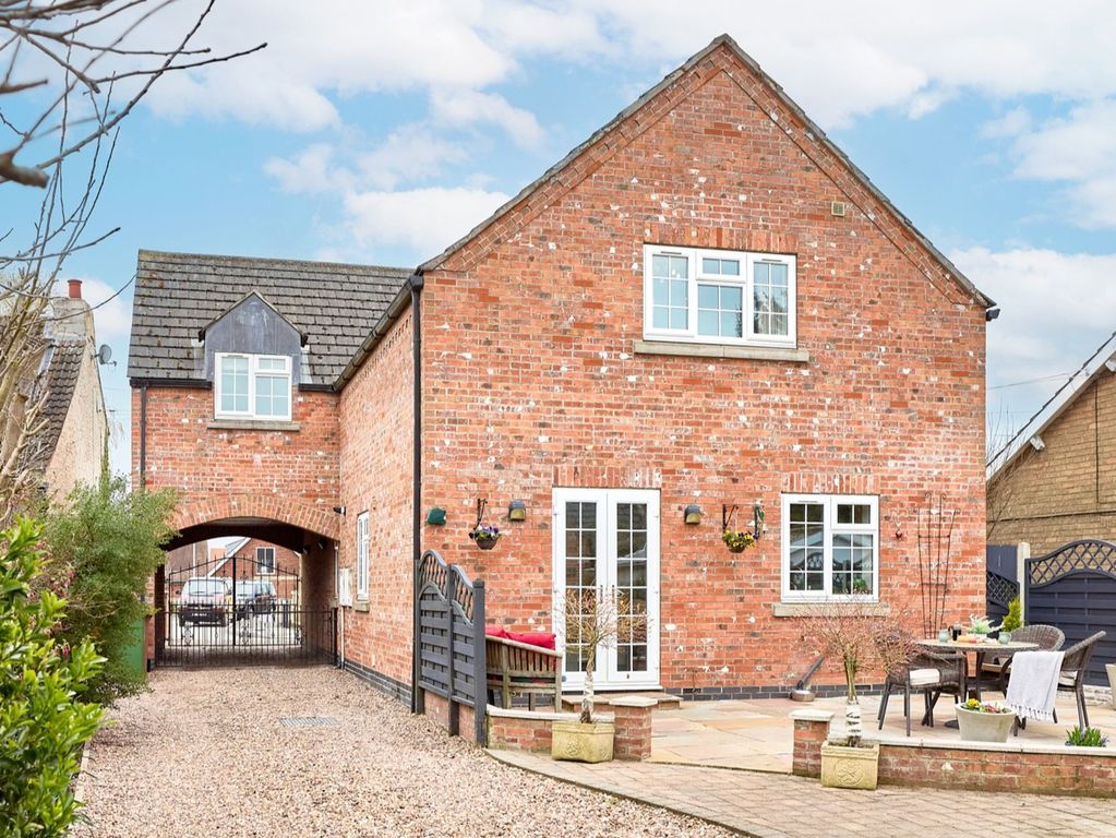 Property photo 1 of 51