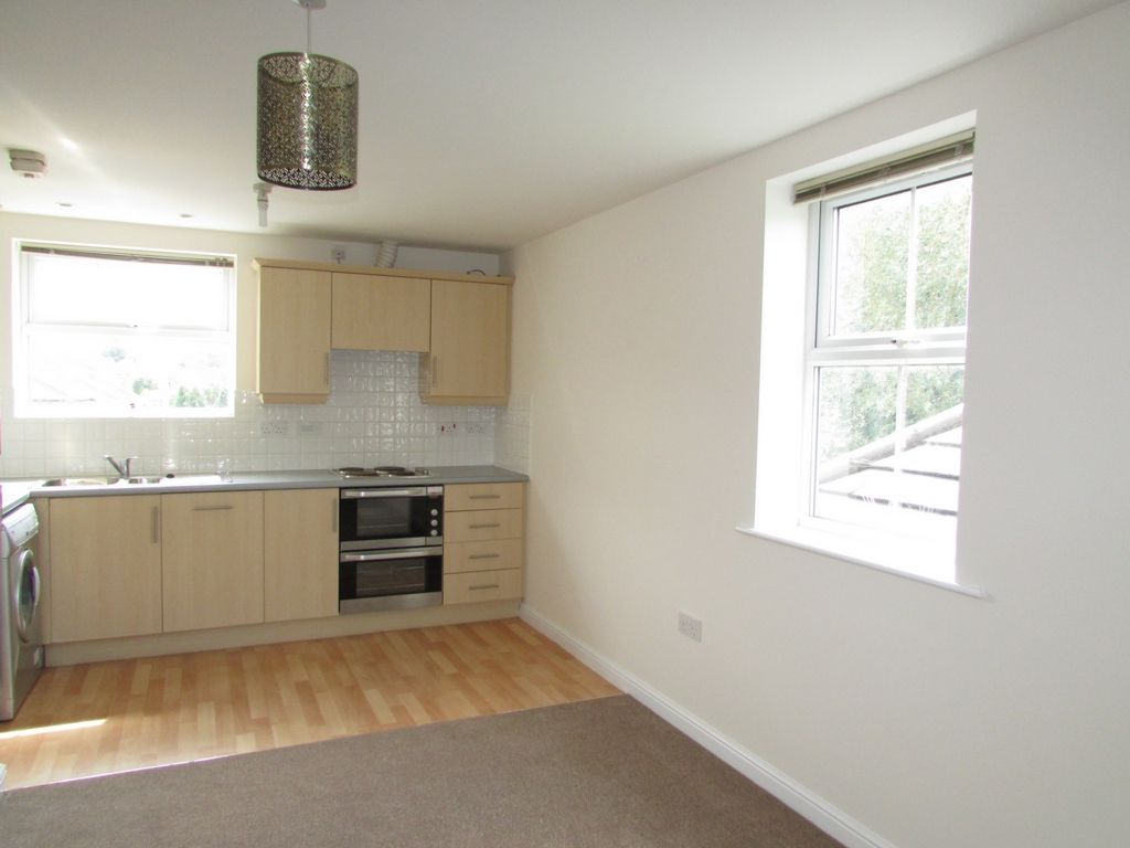 Property photo 2 of 11 Kitchen Area