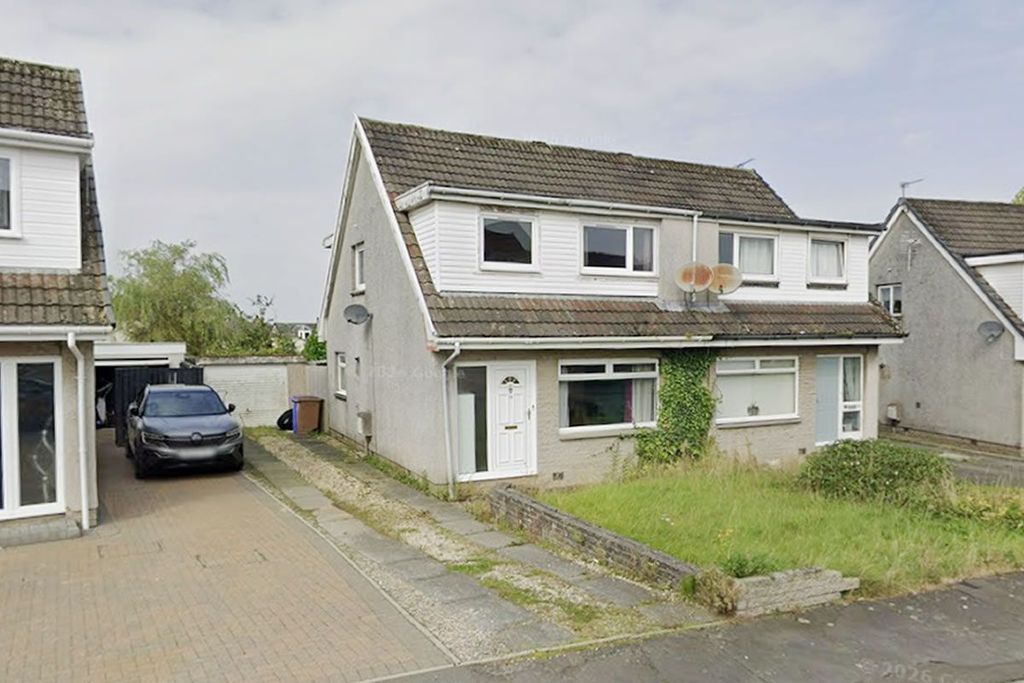 Property photo 1 of 2