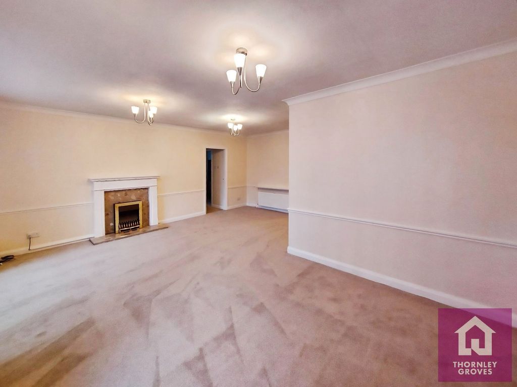 Property photo 2 of 16 Picture No. 15