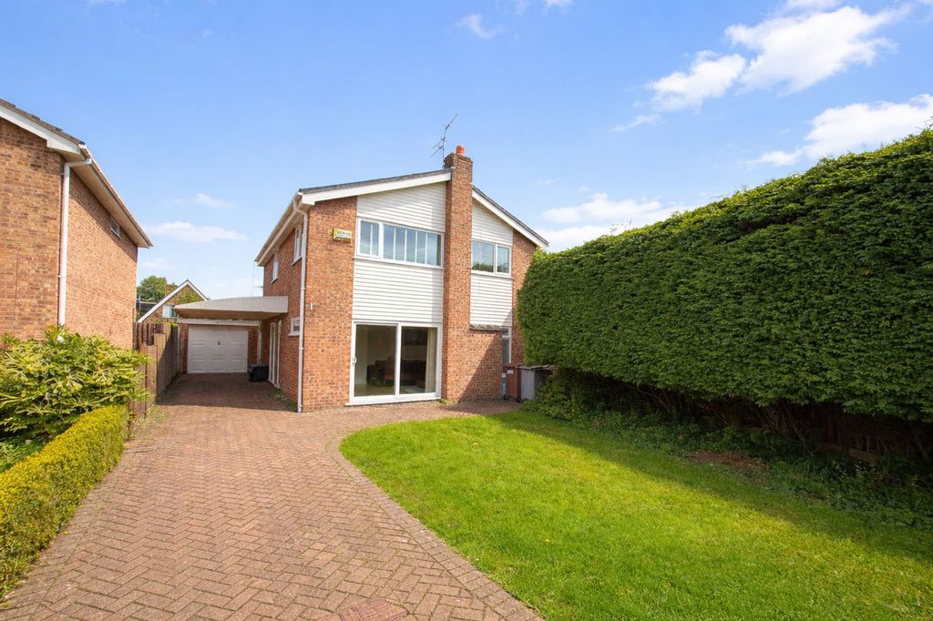 Property photo 1 of 17