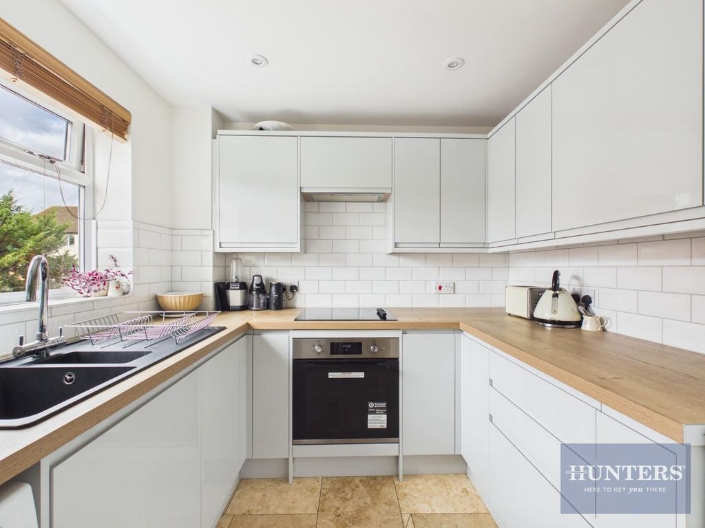 Property photo 3 of 3 Kitchen