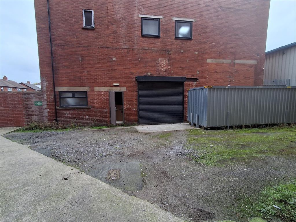 Property photo 2 of 13 20251010_155133.Jpg