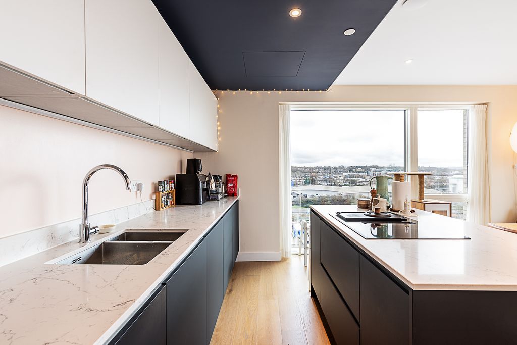 Property photo 3 of 38