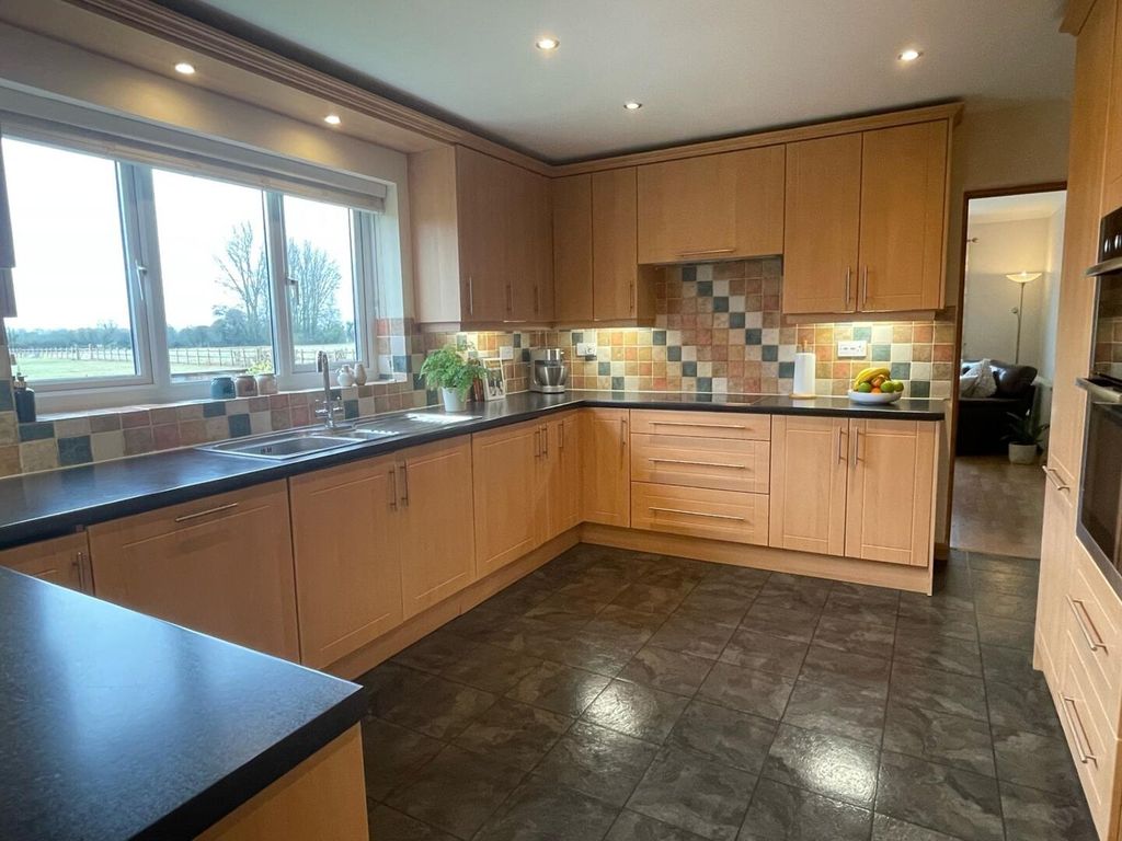 Property photo 2 of 44 Kitchen