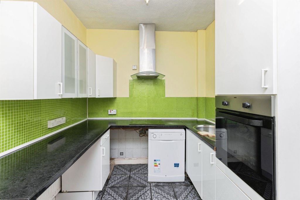 Property photo 3 of 11