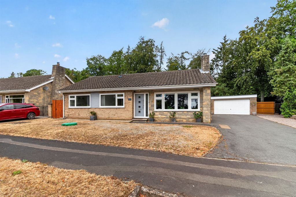 Property photo 1 of 22