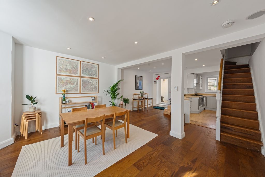 Property photo 2 of 15 094A8489