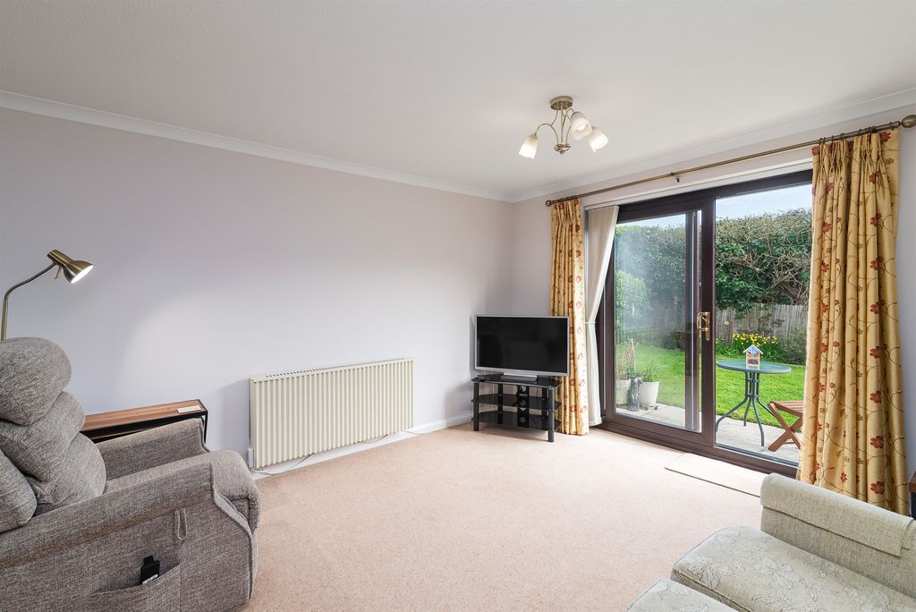 Property photo 3 of 14 Lounge Diner