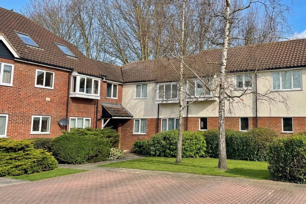 Property photo 1 of 9