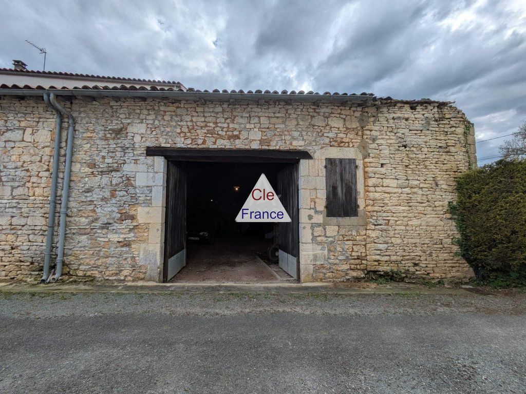 Property photo 1 of 3
