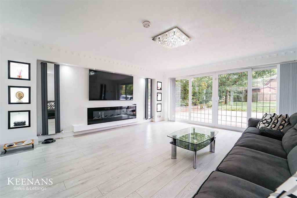 Property photo 2 of 42 Annexe