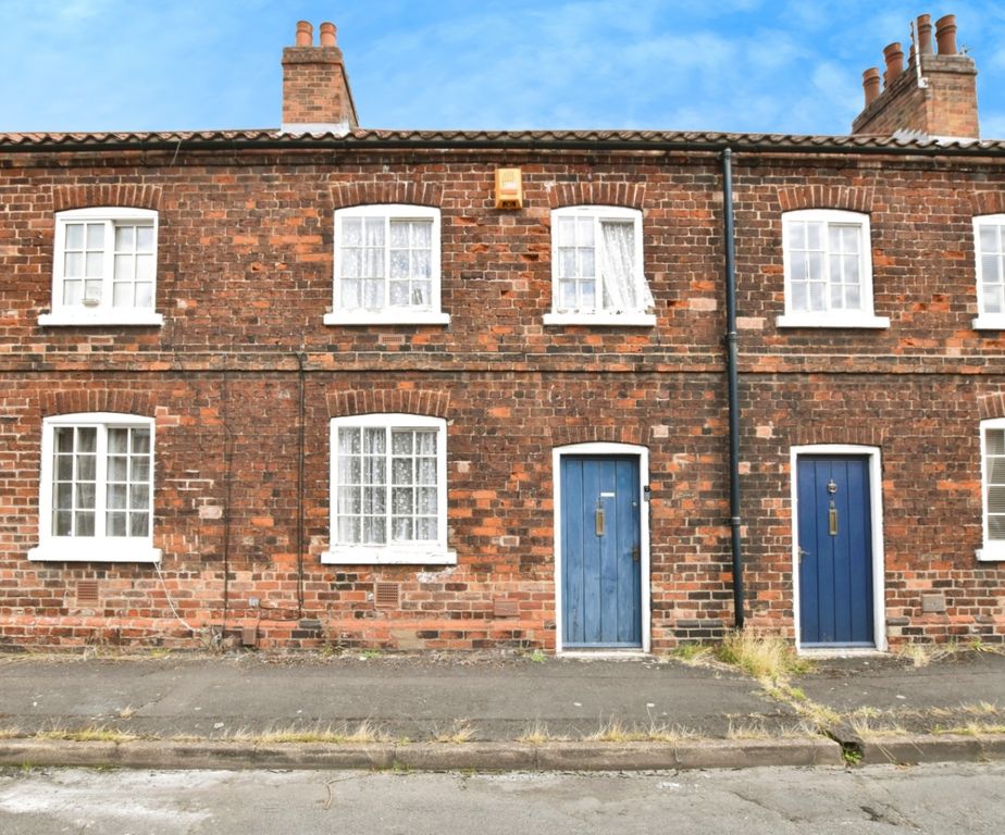 Property photo 1 of 14 Front
