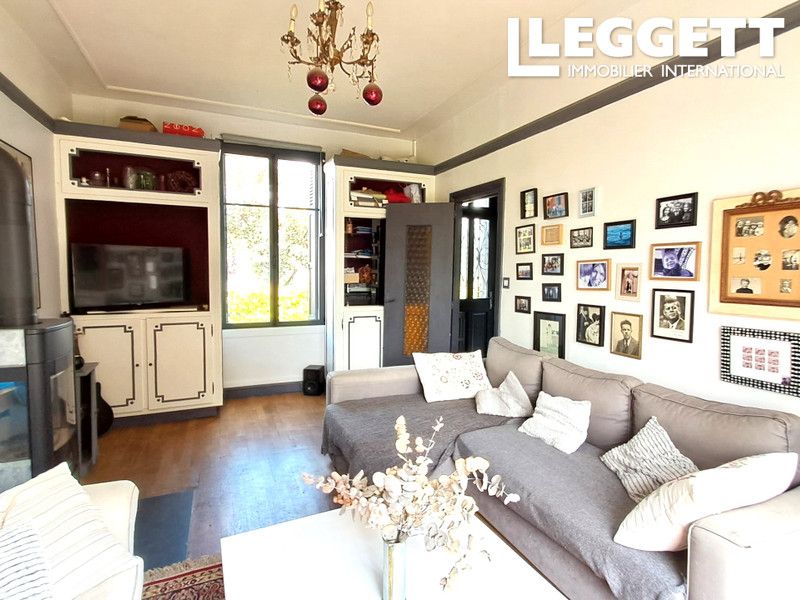 Property photo 3 of 10