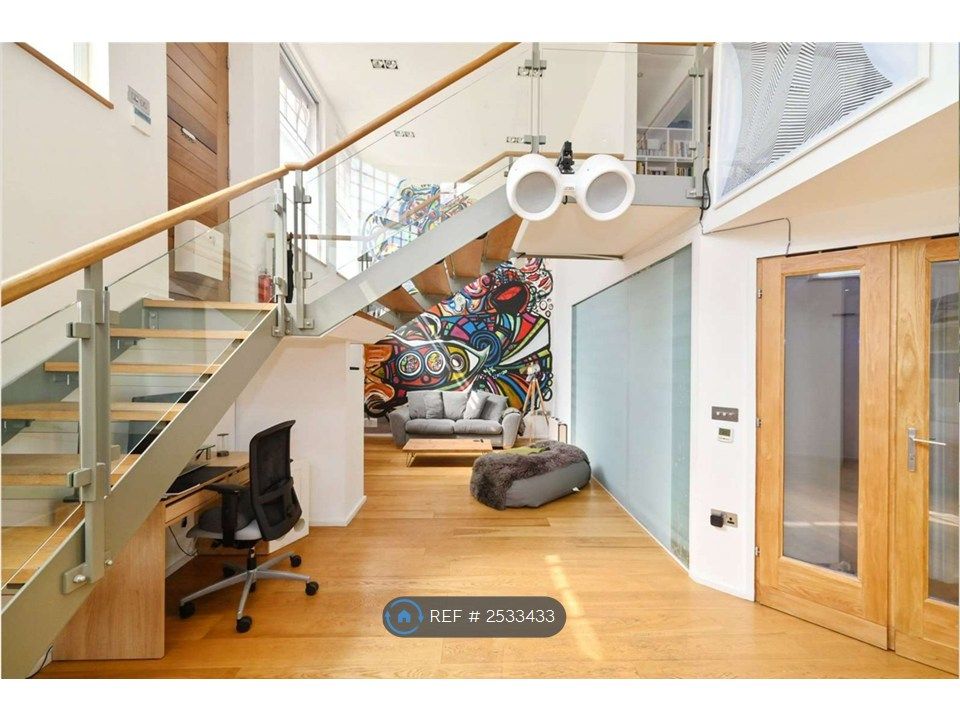 Property photo 2 of 34