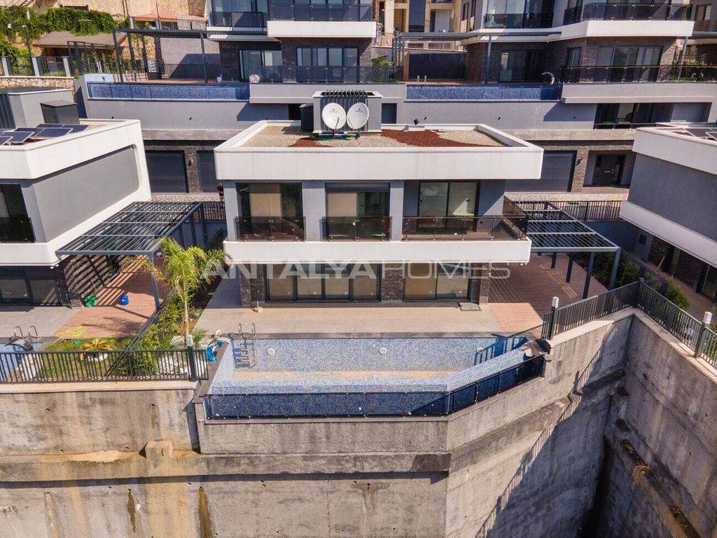 Property photo 3 of 26