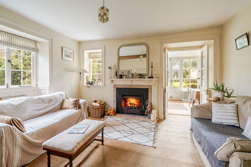 Property photo 2 of 24