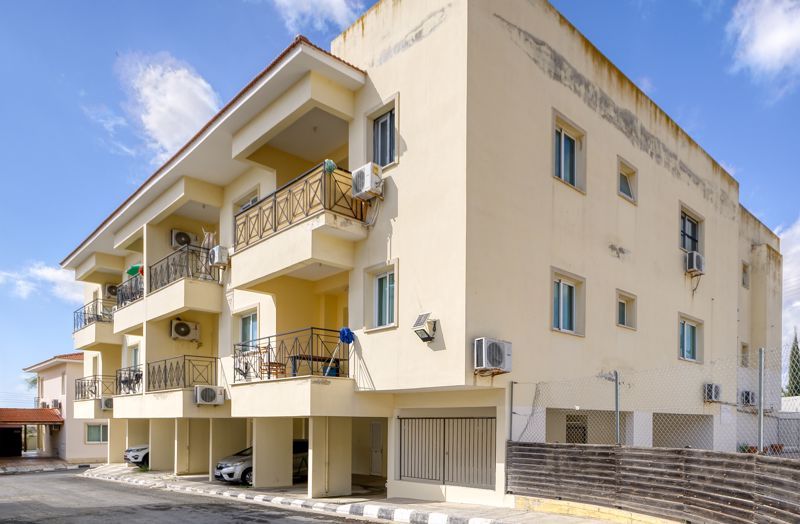 Property photo 1 of 12 Apartment Block...