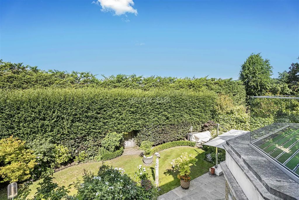 Additional image 15 of 3 bed flat to rentCockfosters Road, Hadley Wood EN4