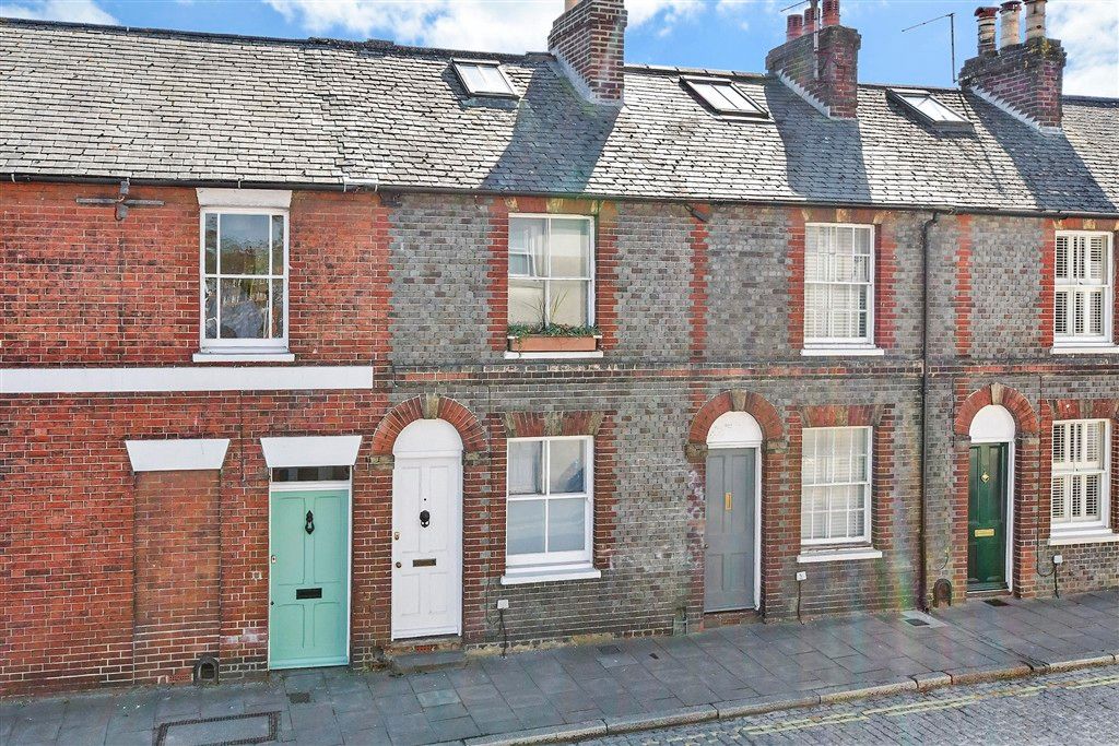 Property photo 2 of 10 Front