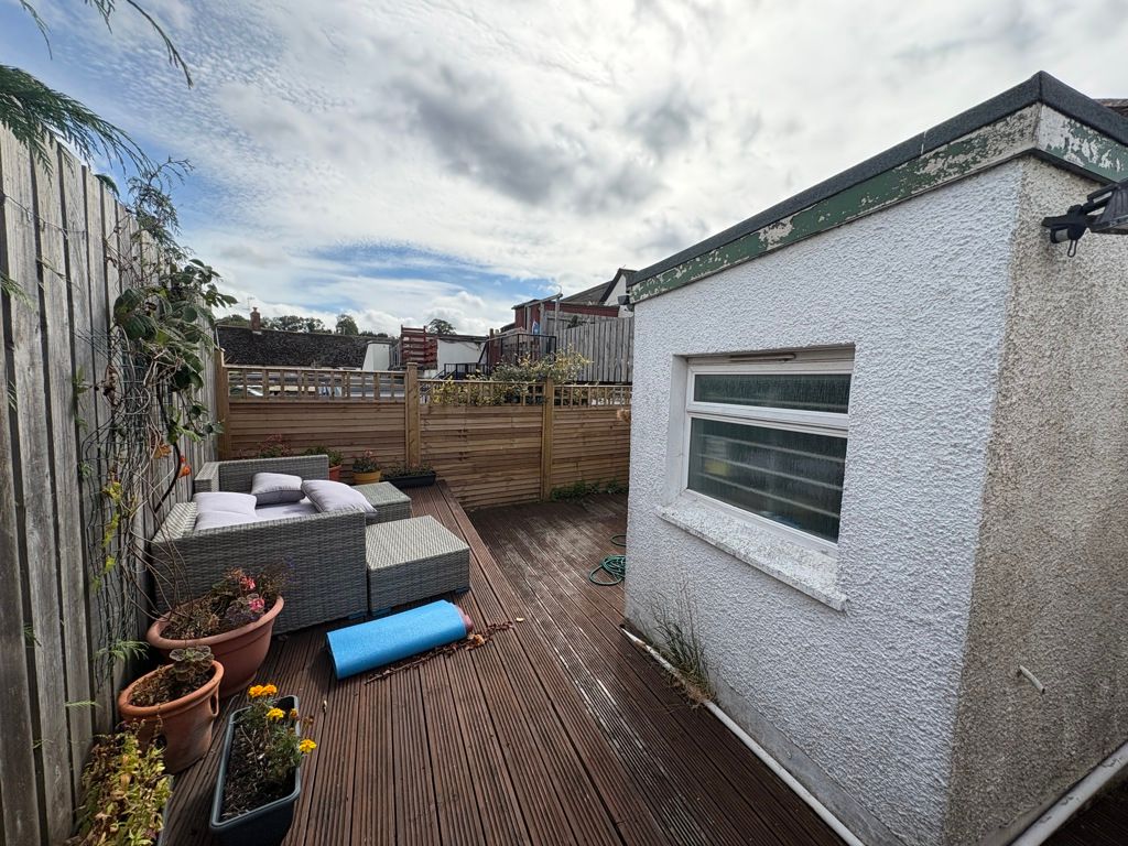 Property photo 3 of 9 Photo 12