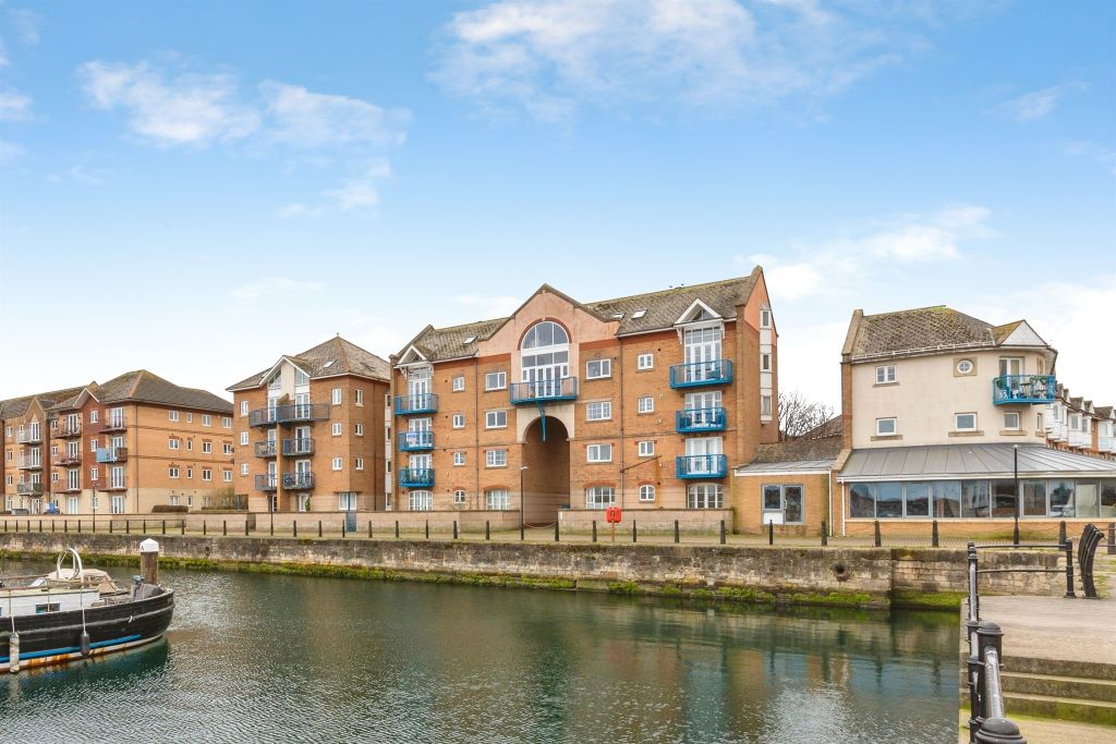 Property photo 2 of 19