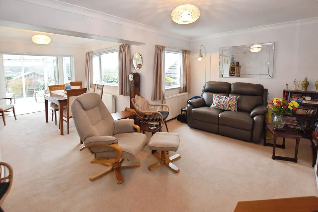 Property photo 2 of 13 Picture 2