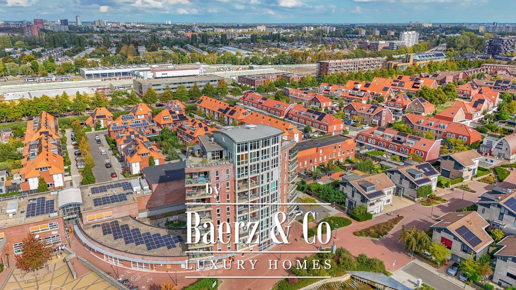 Property photo 1 of 78