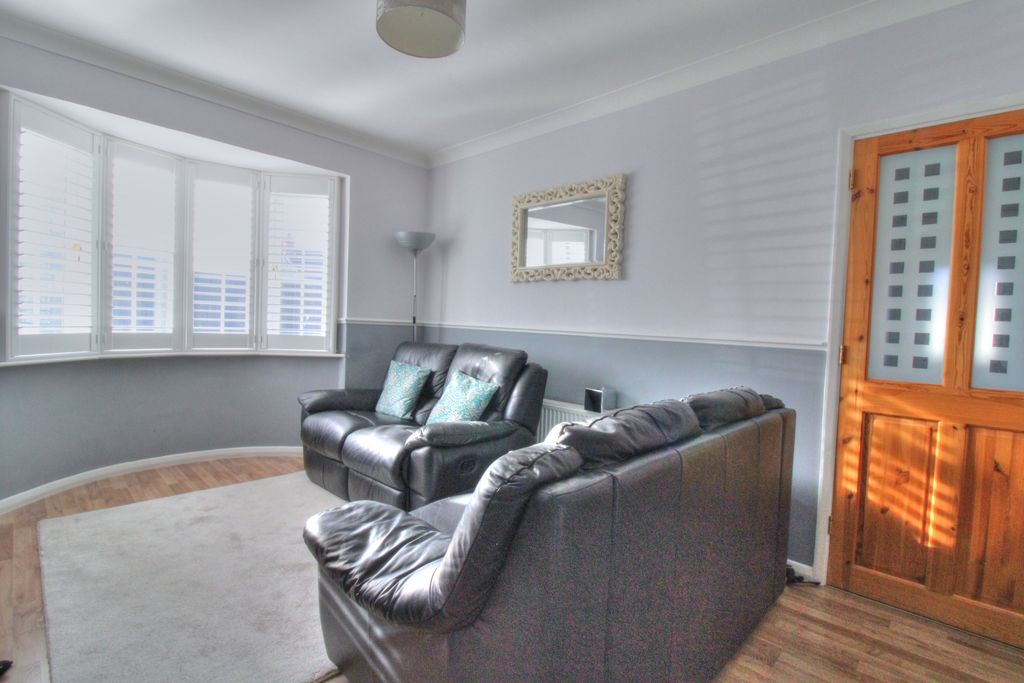 Property photo 1 of 16 Img_4838_39_40