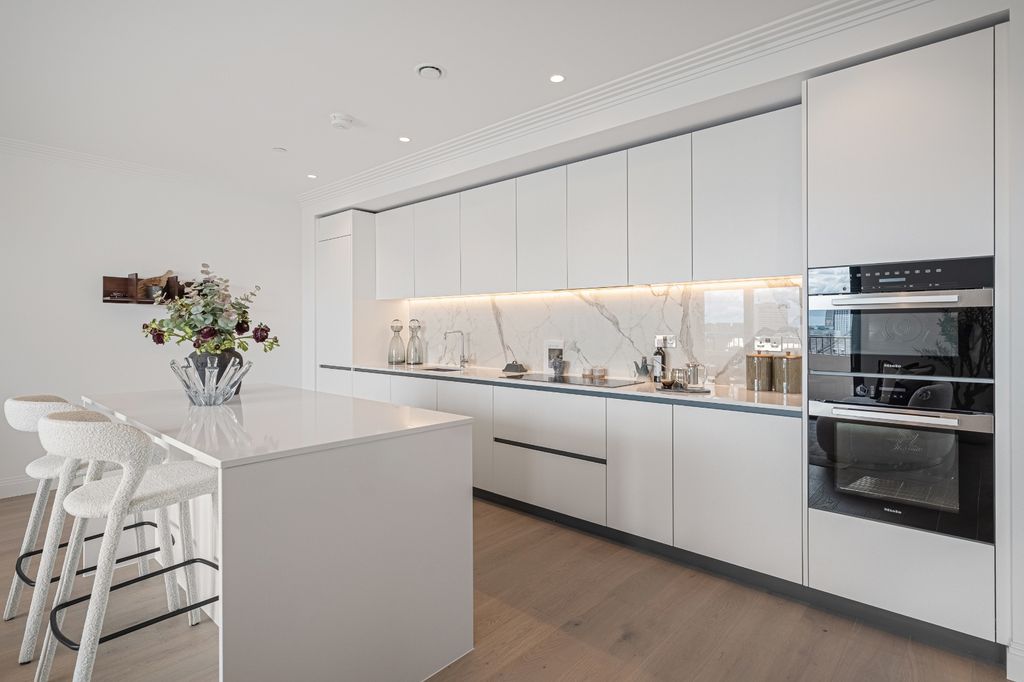Property photo 2 of 26 Chelsea River View-07.Jpg