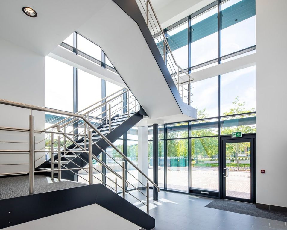 Property photo 3 of 15 Reception