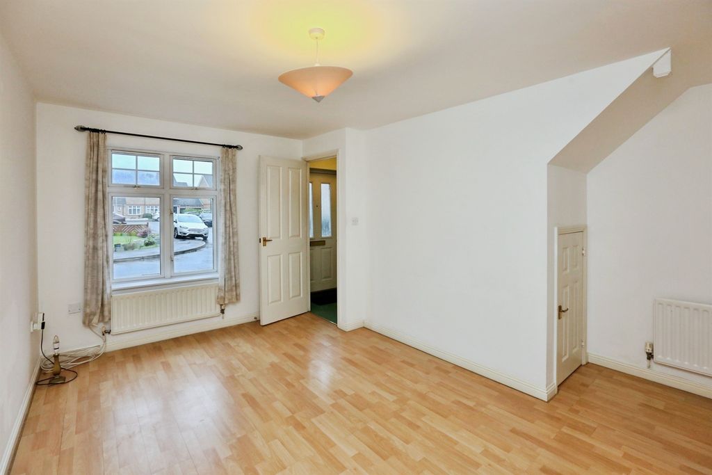 Property photo 2 of 22