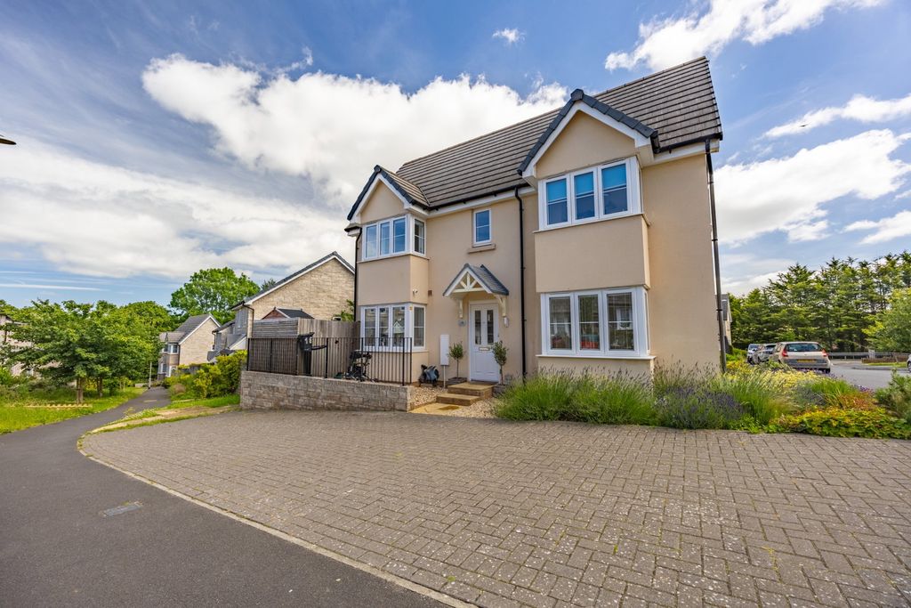 Property photo 1 of 38