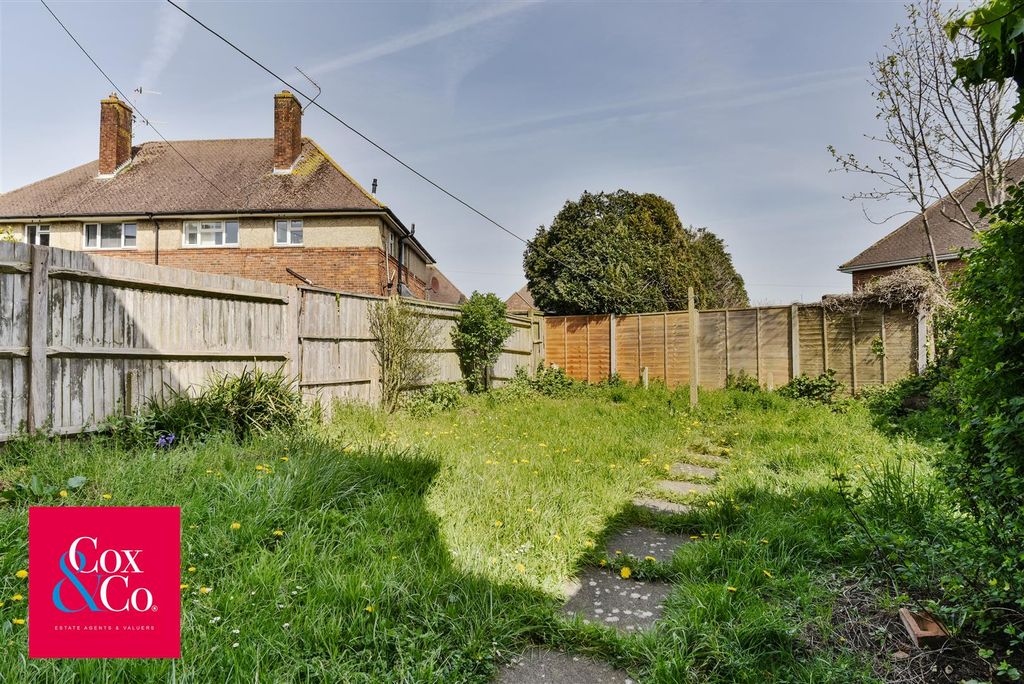 Property photo 3 of 15 81O_0331.Jpg