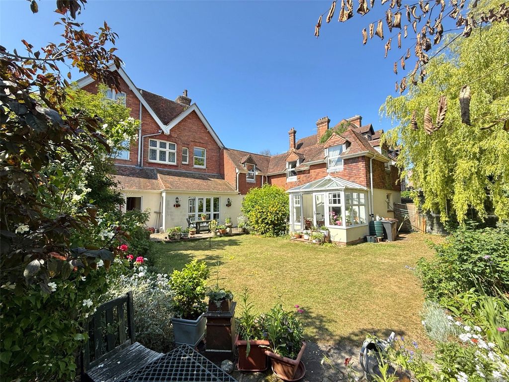 Property photo 1 of 47 Picture No. 34