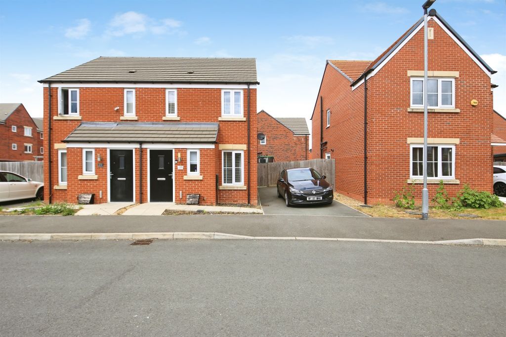 Property photo 1 of 12