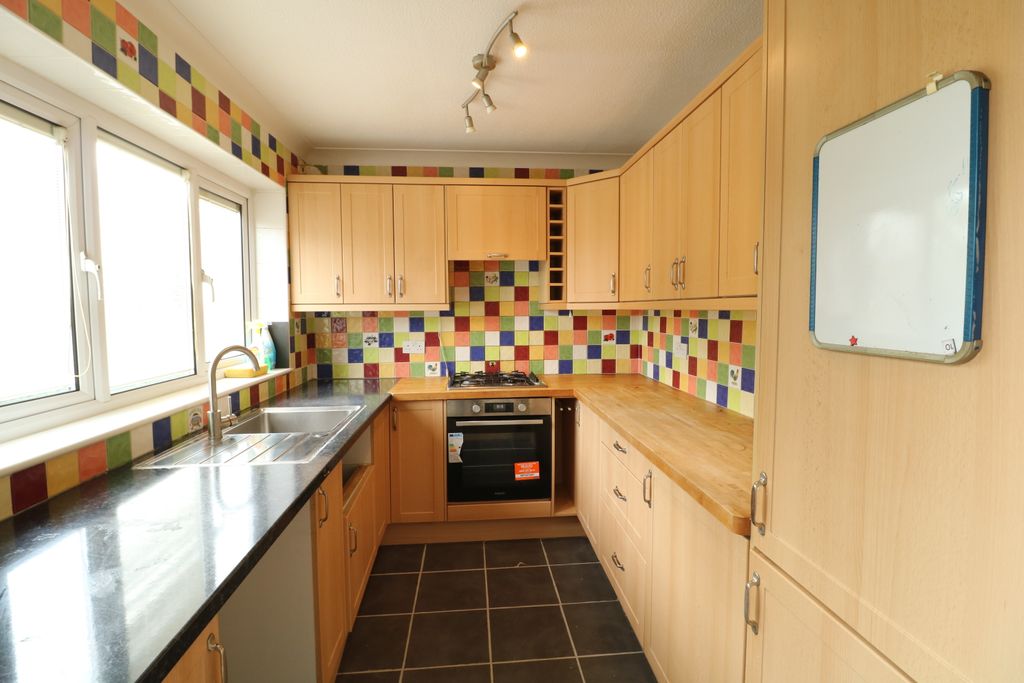 Property photo 2 of 15