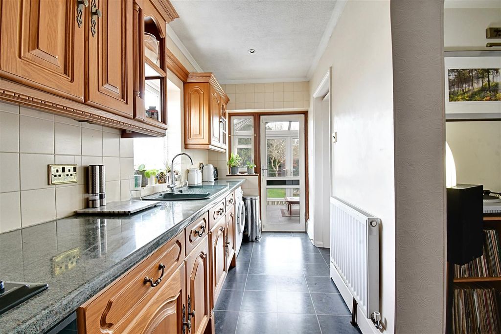 Property photo 2 of 21 Kitchen 1.Jpg