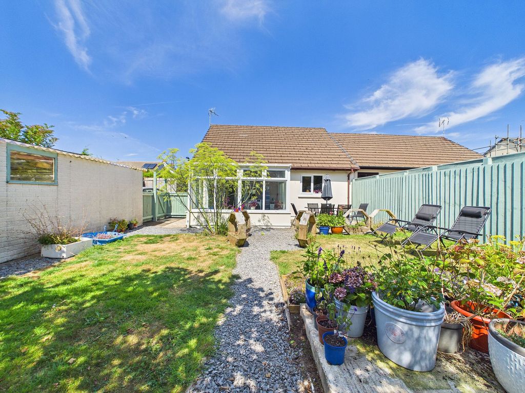 Property photo 3 of 20
