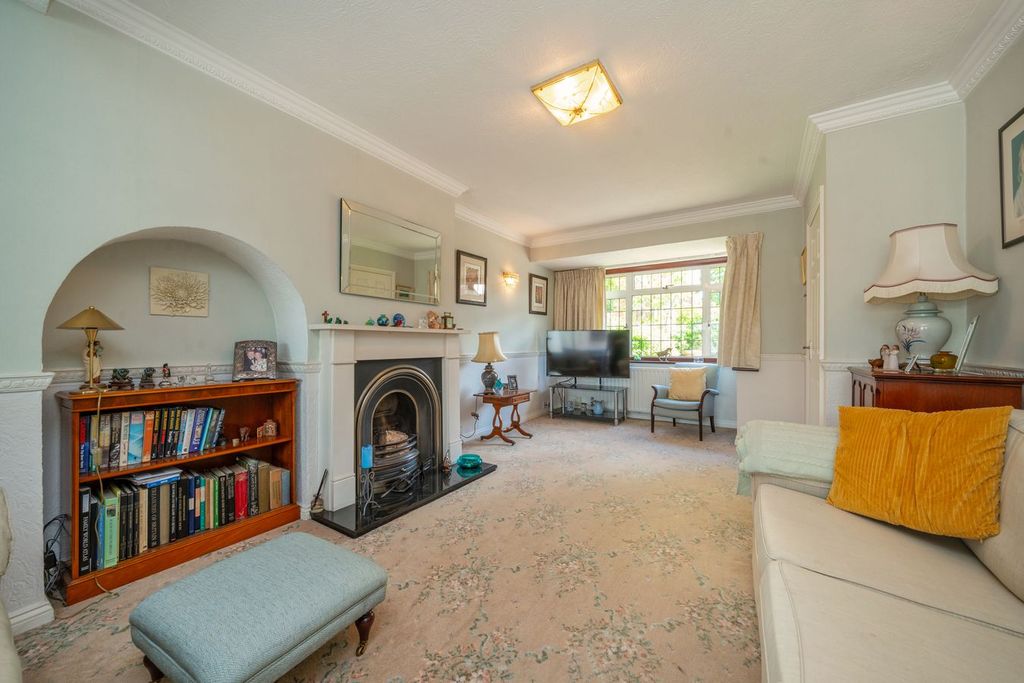 Property photo 3 of 14