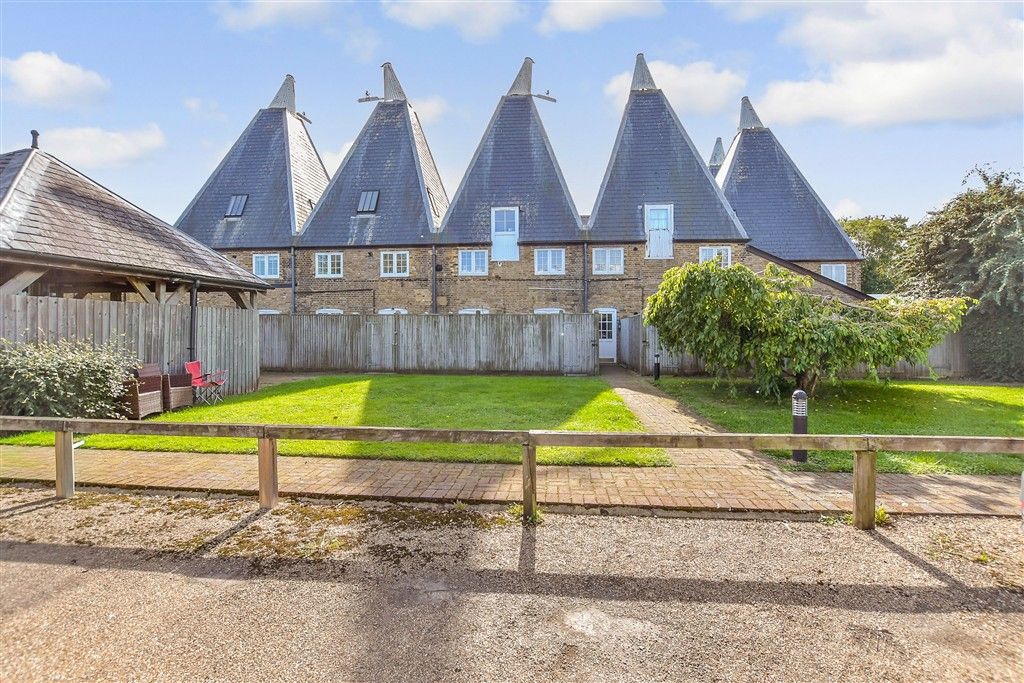 Property photo 1 of 12 Rear Elevation