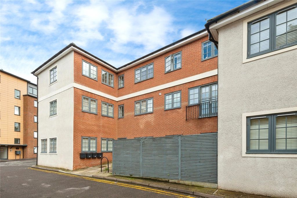 Property photo 3 of 9 Photography