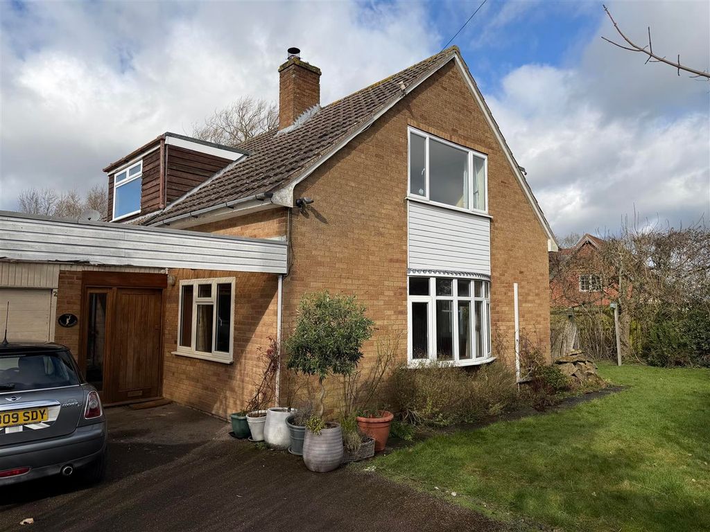 Property photo 1 of 12 Image