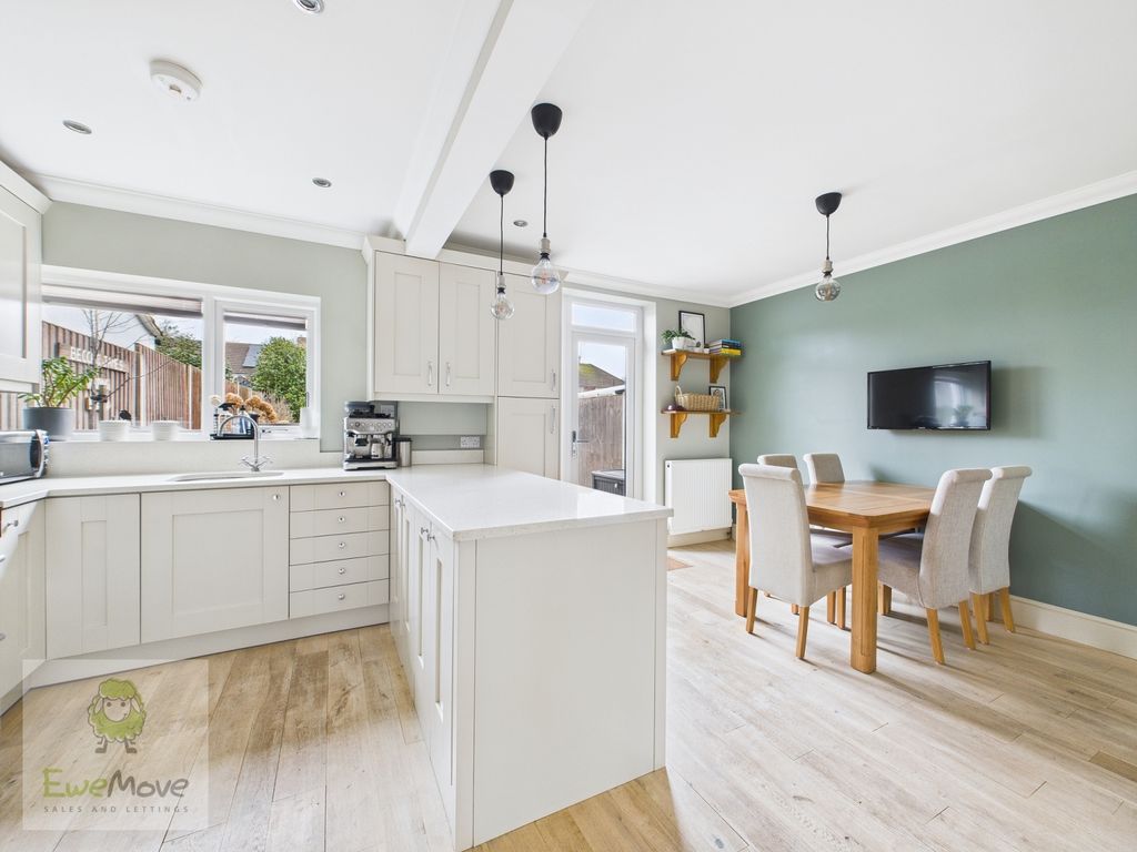 Property photo 1 of 19 Kitchen Dining Room