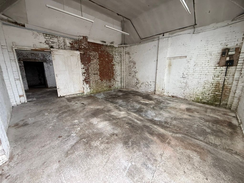 Property photo 3 of 10 Photo 15