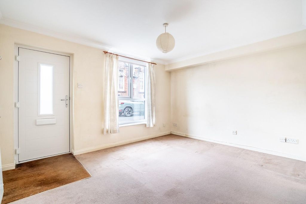 Property photo 2 of 9 Es-4.Jpg