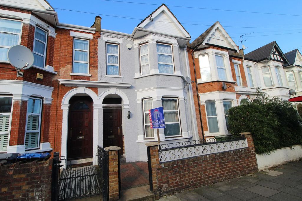 Property photo 1 of 25