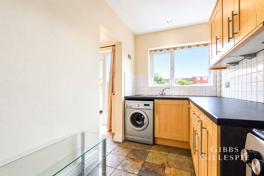 Property photo 1 of 17 Picture No. 39