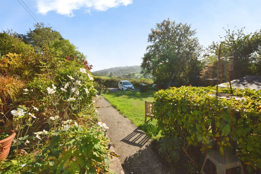 Property photo 2 of 17 2 - Pbox-Img.Jpg