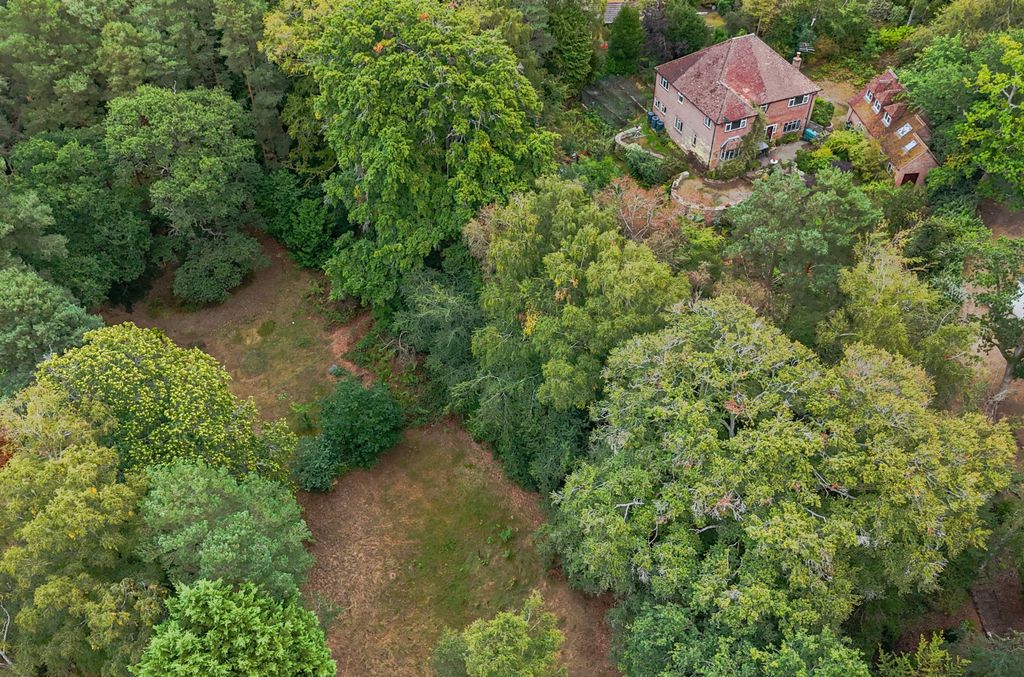 Property photo 2 of 25 1516786-12-1A092B...